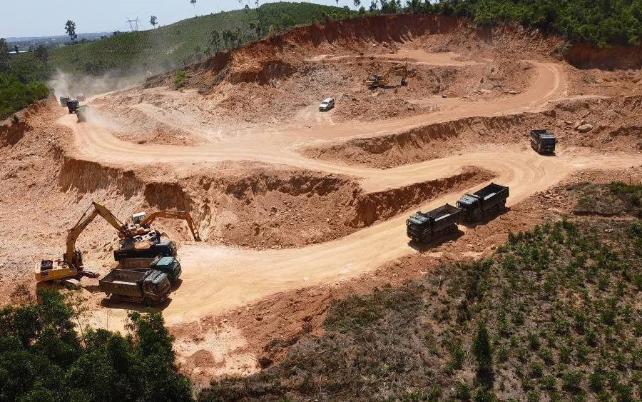 Quảng Nam: Phòng tránh lợi dụng việc khai thác khoáng sản VLXD thông thường để khai thác vàng trái phép
