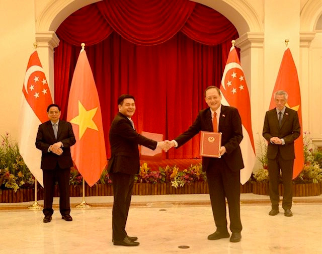 Tăng cường hợp tác kinh tế - thương mại Việt Nam - Singapore trong bối cảnh mới