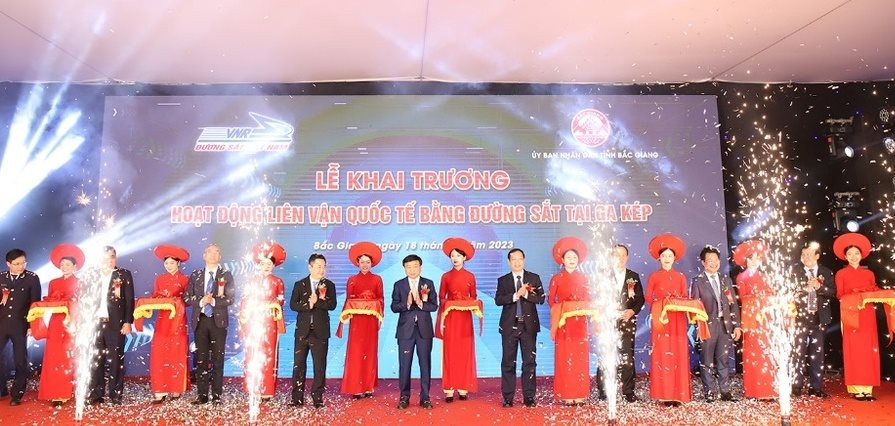Bắc Giang tổ chức lễ khai trương hoạt động liên vận quốc tế tại ga Kép