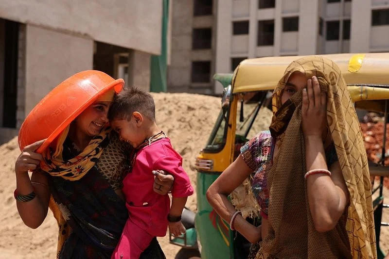 Ấn Độ ra mắt loại hình bảo hiểm nắng nóng đầu tiên thế giới: Phao cứu sinh cho người nghèo