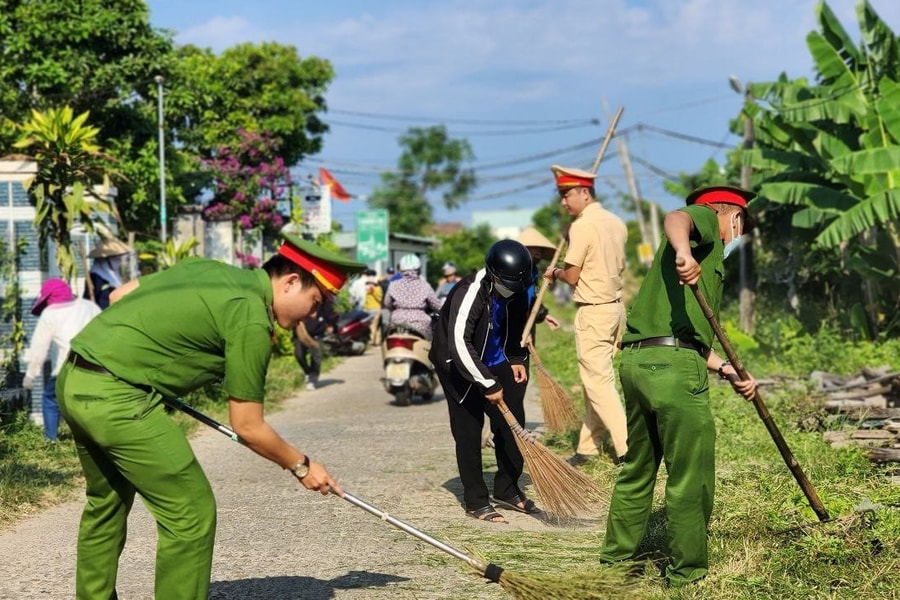 Tuổi trẻ Công an Quảng Nam hưởng ứng Ngày Môi trường thế giới 2023