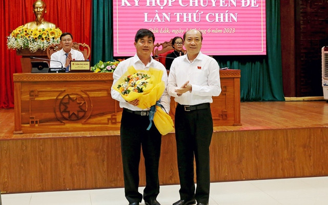 Phê chuẩn Phó Chủ tịch UBND tỉnh Đắk Lắk Nguyễn Thiên Văn