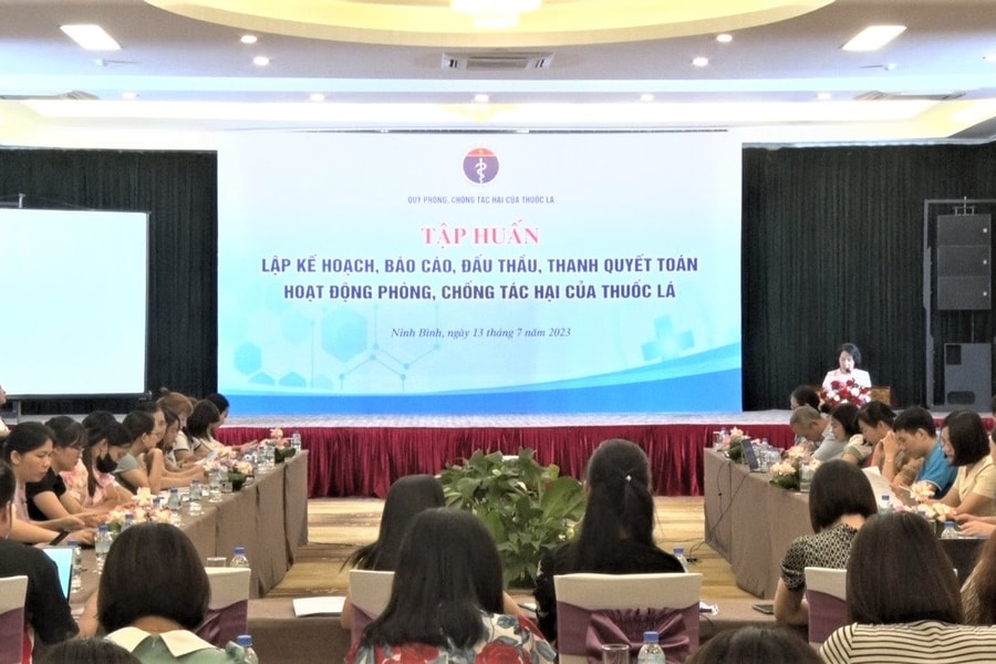 Tập huấn công tác đấu thầu, thanh quyết toán hoạt động phòng, chống tác hại của thuốc lá