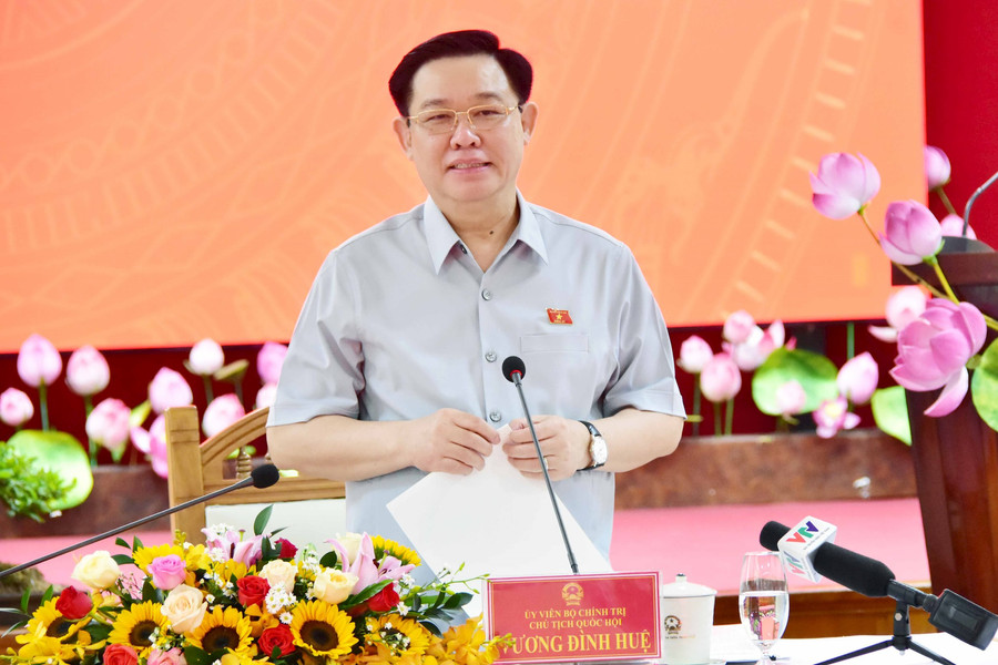 Chủ tịch Quốc hội Vương Đình Huệ làm việc với tỉnh Thừa Thiên - Huế
