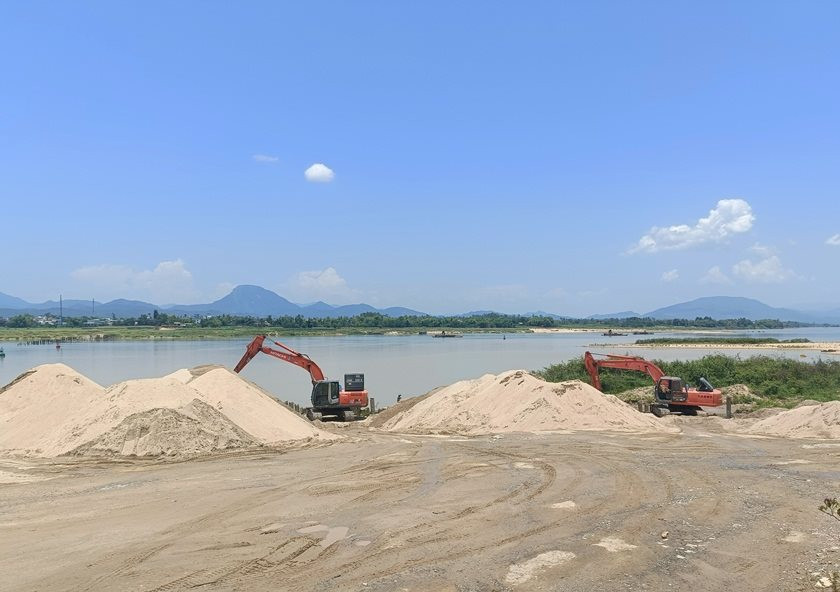 Quảng Nam: Khai thác cát trái phép, Công ty TNHH Tấn Lợi Minh bị phạt 445 triệu đồng