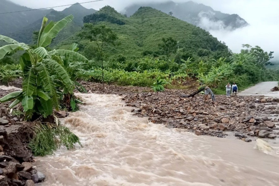 Lai Châu chủ động ứng phó với mưa lũ sạt lở đất