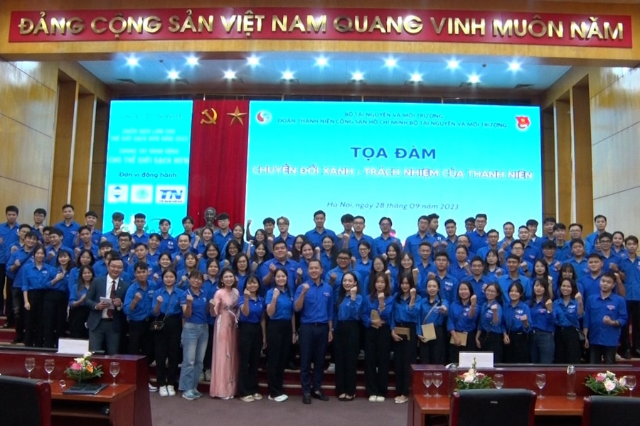 Đoàn thanh niên Bộ TN&MT tổ chức nhiều hoạt động hưởng ứng chiến dịch "Làm cho thế giới sạch hơn năm 2023"