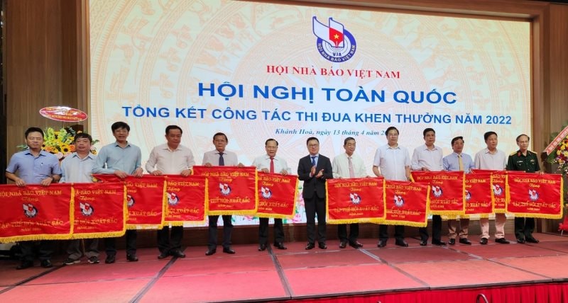 Hội Nhà báo Việt Nam quy định tổ chức, hoạt động, công tác quản lý các CLB sinh hoạt chuyên môn