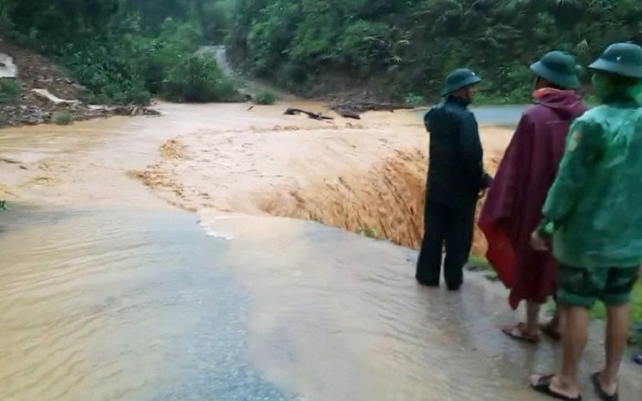 Hà Tĩnh: Cảnh báo lũ quét do mưa lớn, tác động xấu đến môi trường