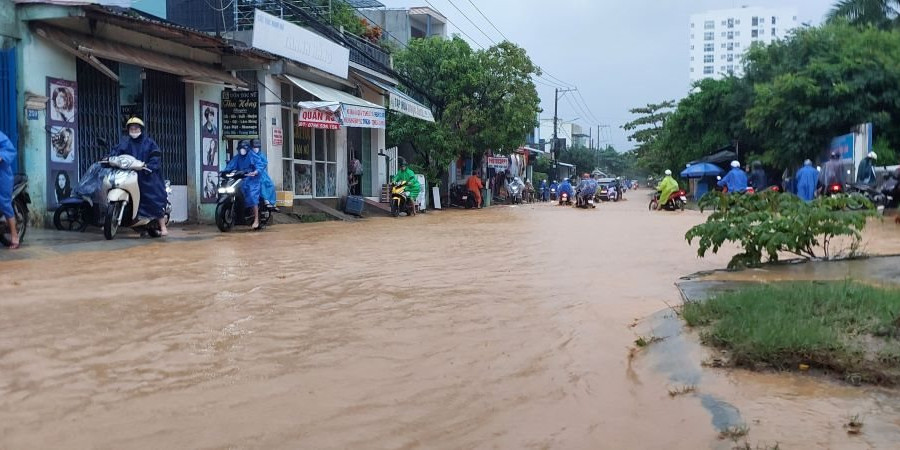 Đà Nẵng: Nâng mức cảnh báo thiên tai, di dời hàng nghìn người dân