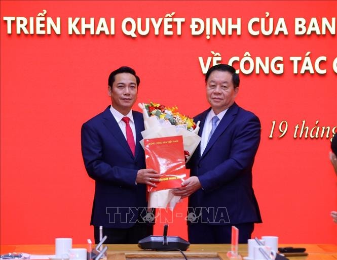 Trao quyết định bổ nhiệm ông Nguyễn Công Dũng giữ chức Tổng Biên tập Báo điện tử Đảng Cộng sản Việt Nam