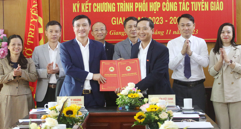 Bắc Giang - Thái Nguyên: Ký kết chương trình phối hợp, liên kết công tác tuyên giáo