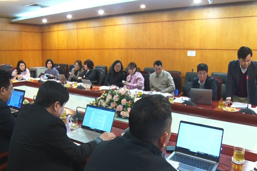 Thẩm định hồ sơ chuyển mục đích sử dụng đất để thực hiện dự án tại Bắc Kạn, Quảng Ngãi và Bắc Giang