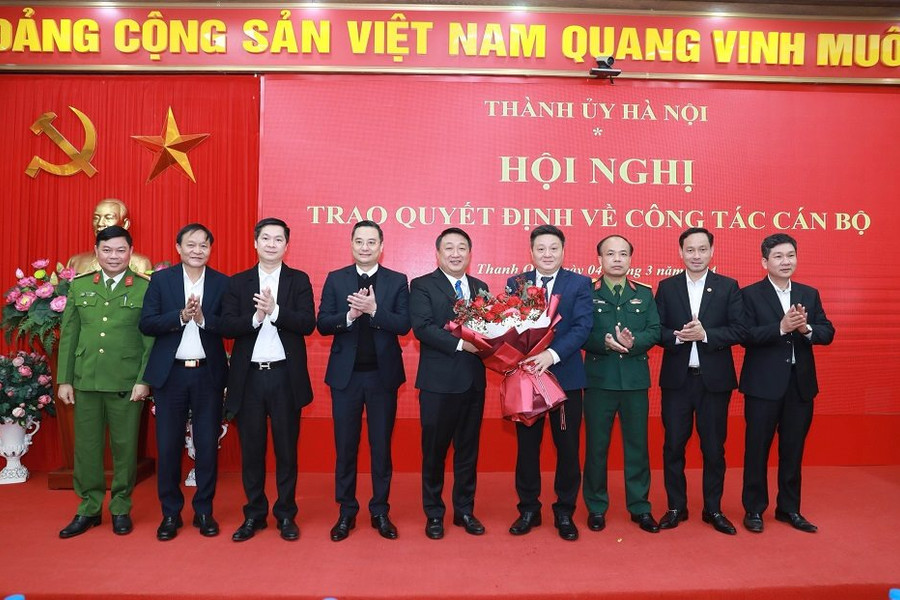 Quyết định của Ban Thường vụ Thành ủy Hà Nội về công tác cán bộ