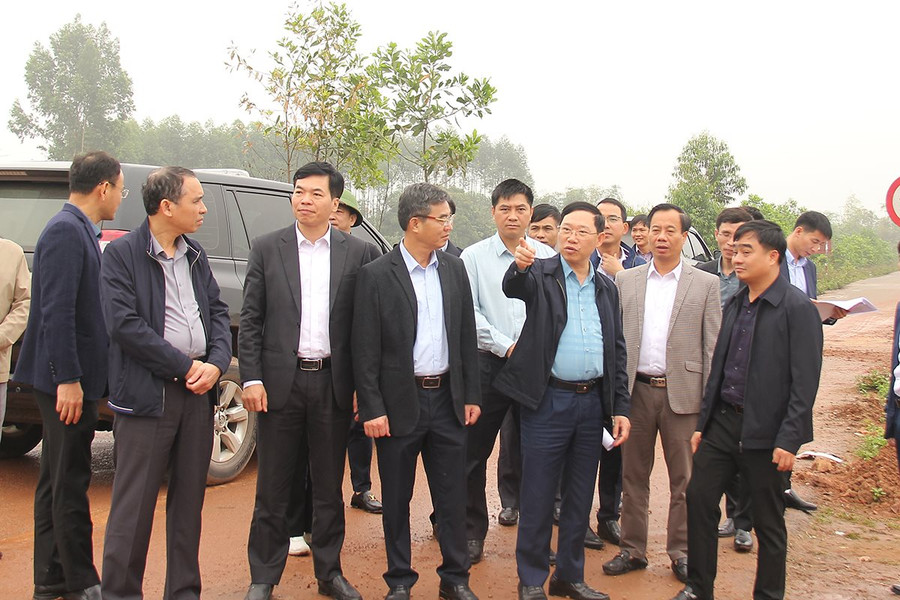 Chủ tịch UBND tỉnh Bắc Giang Lê Ánh Dương kiểm tra tiến độ dự án giao thông