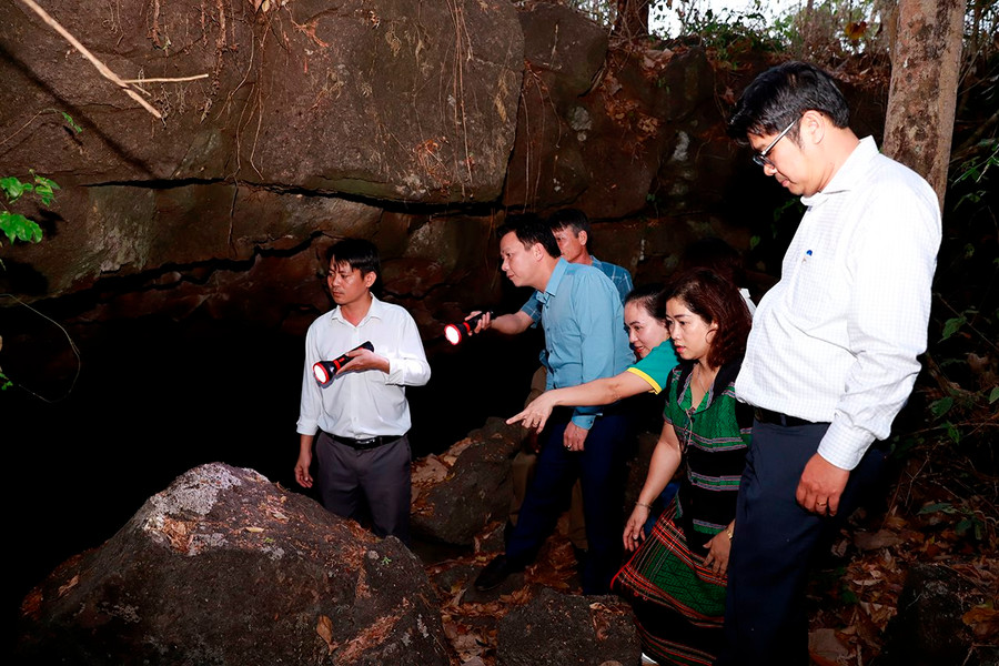 Bộ trưởng Đặng Quốc Khánh khảo sát Công viên địa chất toàn cầu Đắk Nông