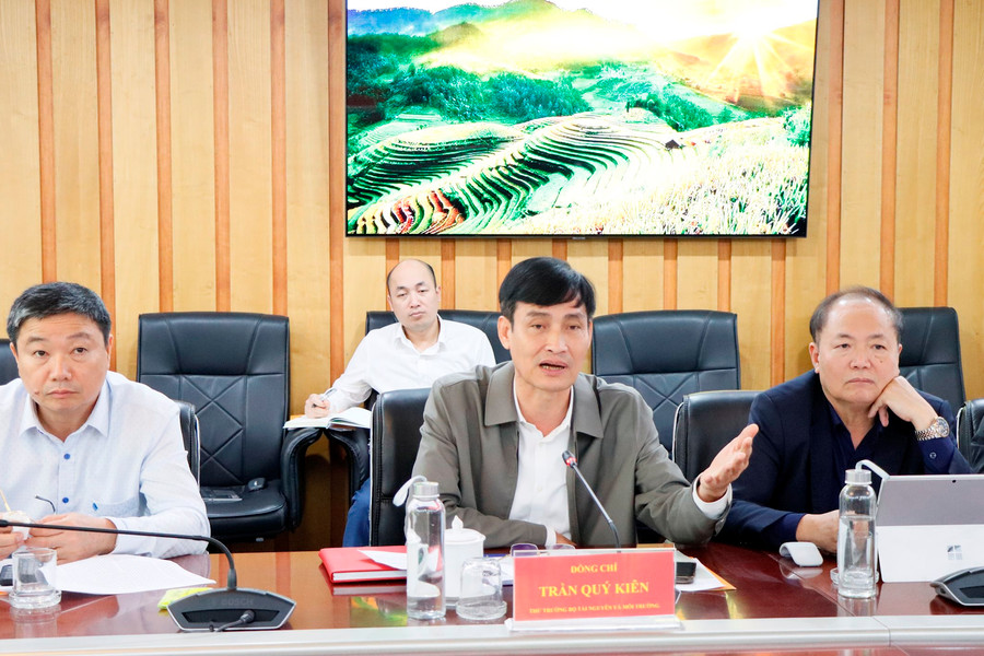 Bộ TN&MT làm việc với UBND tỉnh Ninh Thuận gỡ vướng trong quản lý khoáng sản
