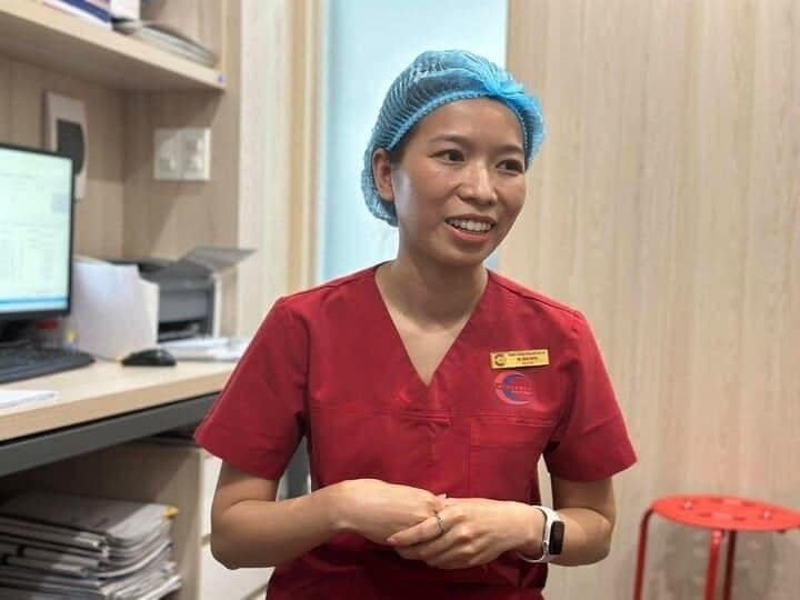Ngành du lịch Đà Nẵng cảm ơn nữ điều dưỡng cứu du khách Ấn Độ ngừng tim