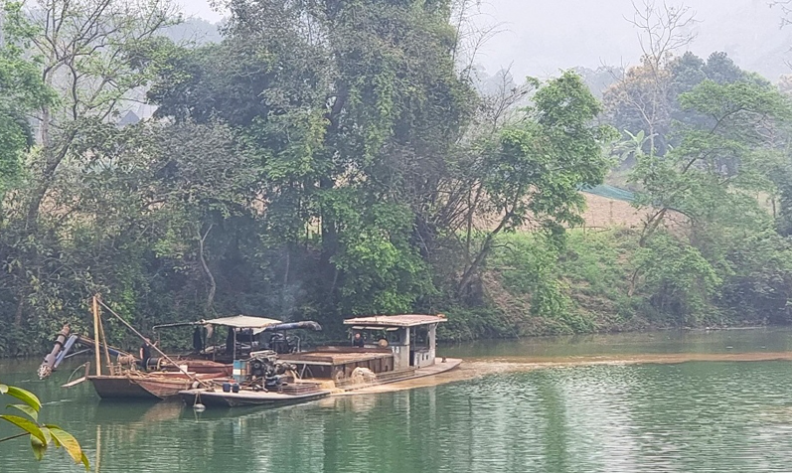 Lào Cai: Quản lý chặt khai thác cát sỏi lòng sông