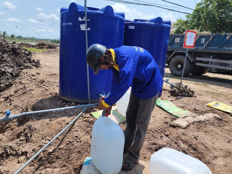 Gần 74.000 hộ dân vùng ĐBSCL thiếu nước sinh hoạt