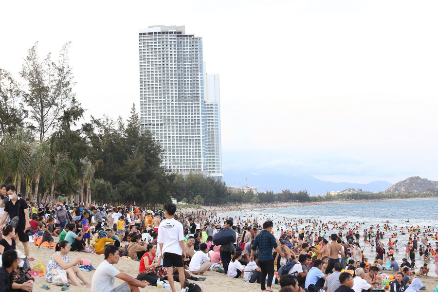Ninh Thuận: Đón 150.000 lượt khách du lịch kỳ nghỉ lễ 30.4 và 1.5