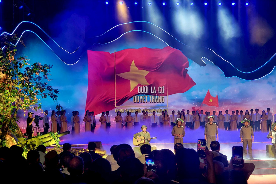 Điện Biên: Cầu truyền hình trực tiếp “Dưới lá cờ quyết thắng”