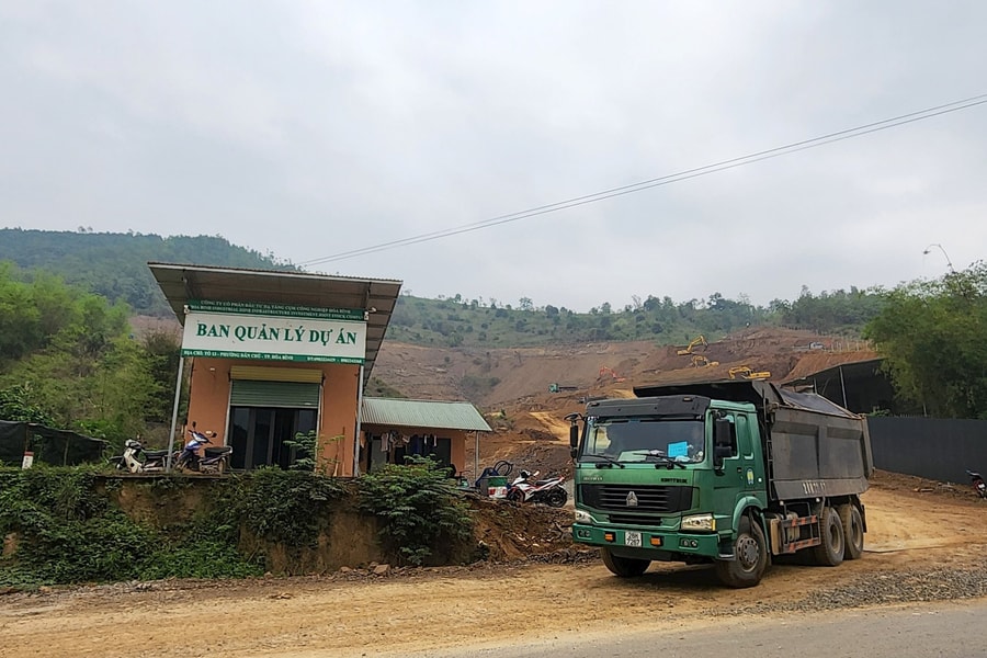 Hòa Bình: Lập biên bản vi phạm với Công ty TNHH vận tải HB 79