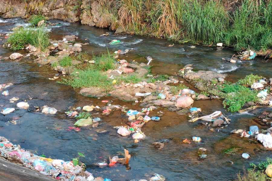 Văn Chấn (Yên Bái): Xử phạt đến 2 triệu đồng với hành vi vứt rác bừa bãi