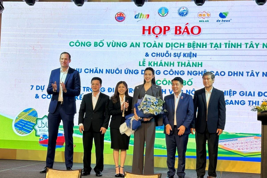 Tây Ninh: Công bố chuỗi sự kiện công nhận vùng chăn nuôi an toàn dịch bệnh