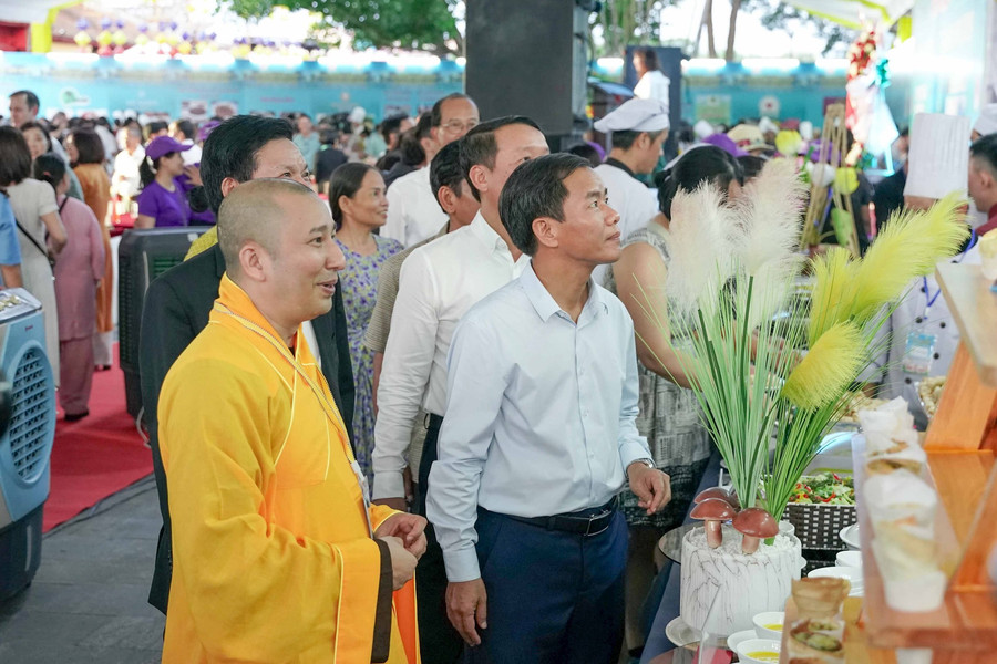 Xem “Ẩm thực chay” tại Festival Huế 2024