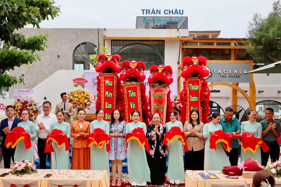 Trân Châu Beach & Resort ra mắt Thương hiệu và Cửa hàng Trà sữa Tacerla Tea House