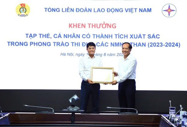 Công ty Nhiệt điện Nghi Sơn nhận bằng khen của Tổng Liên đoàn Lao động Việt Nam