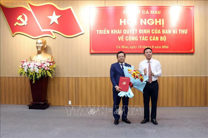 Điều động Phó trưởng Ban Kinh tế Trung ương Nguyễn Đức Hiển giữ chức Phó Bí thư Tỉnh ủy Cà Mau