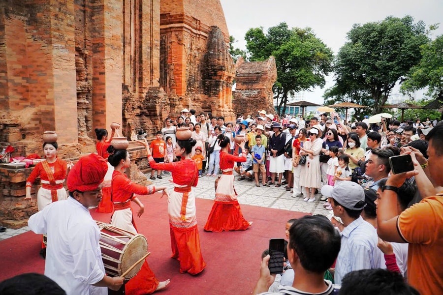 Khánh Hoà: Phát triển du lịch xanh, bền vững là xu thế tất yếu để tiếp đà phát triển