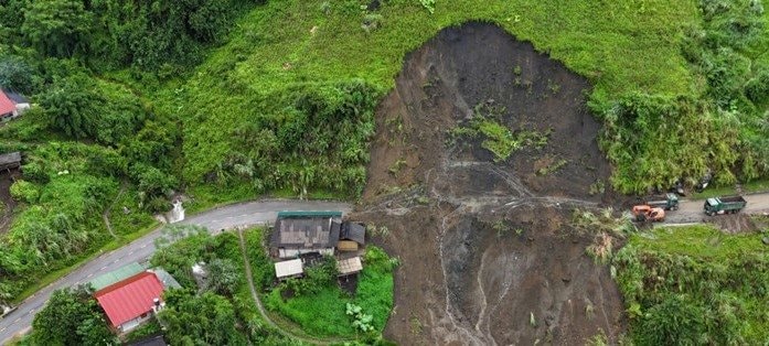 Ba Bể (Bắc Kạn): Thông Quốc lộ 279 từ Km57+350 – Km59+320 đi Tuyên Quang