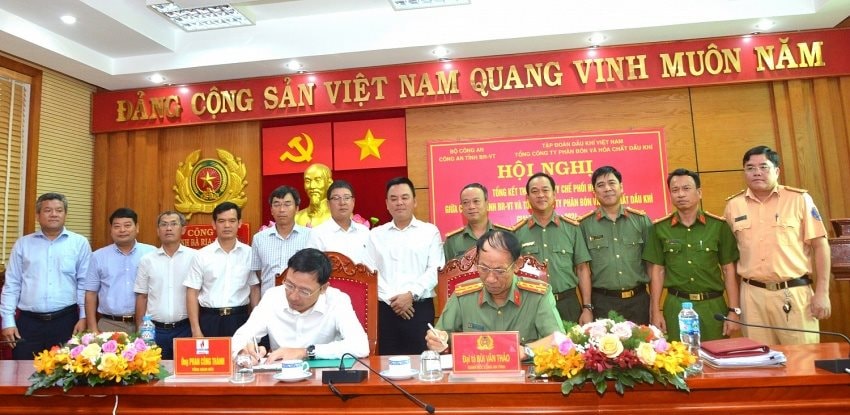 PVFCCo tăng cường bảo vệ an ninh - trật tự, an toàn các công trình dầu khí