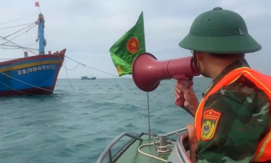 Quảng Ngãi: Cấm tàu thuyền ra khơi, hoãn các cuộc họp không cần thiết tập trung chống bão Trà Mi