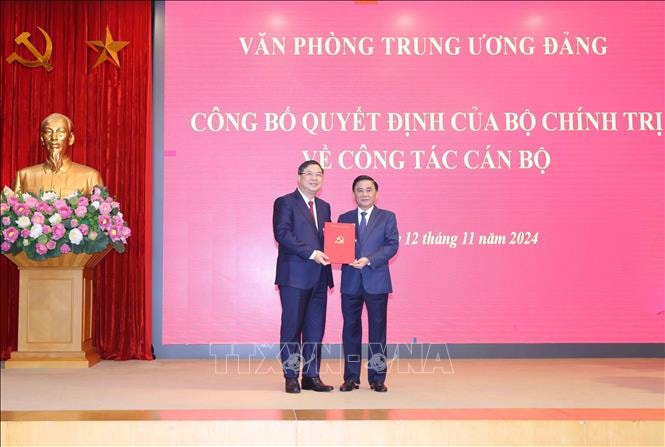 Đồng chí Phạm Gia Túc giữ chức Phó Chánh Văn phòng Trung ương Đảng