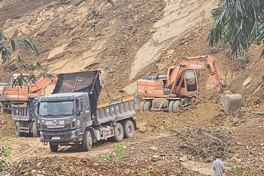 Bố Trạch (Quảng Bình): Lợi dụng dự án cải tạo chống sạt lở để bán đất cho nhà máy gạch?