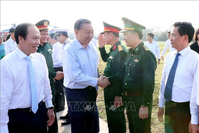 Tổng Bí thư Tô Lâm thăm và làm việc tại huyện đảo Bạch Long Vĩ (Hải Phòng)