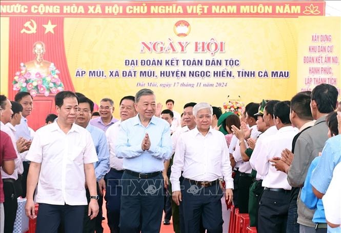 Tổng Bí thư Tô Lâm dự Ngày hội Đại đoàn kết dân tại ấp Mũi, xã Đất Mũi, Cà Mau