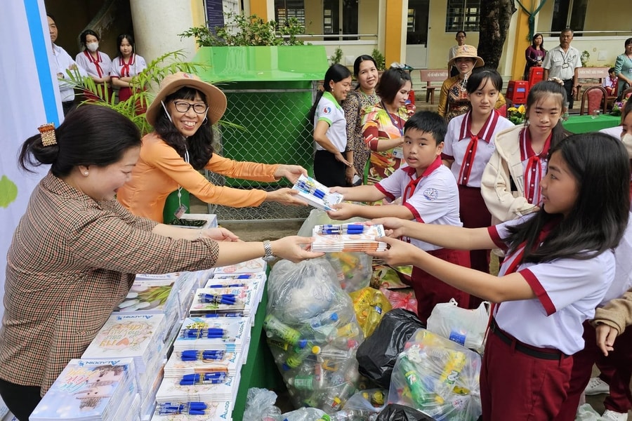 SÓC TRĂNG: Giảm thiểu rác thải nhựa, bảo vệ môi trường