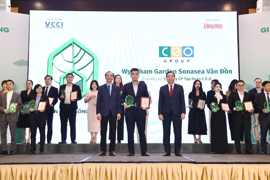 Wyndham Garden Sonasea Vân Đồn đạt giải thưởng “Khu nghỉ dưỡng được yêu thích nhất 2024”