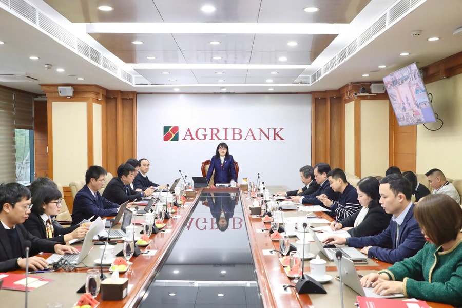 Agribank tổ chức Hội nghị triển khai nhiệm vụ kinh doanh khu vực Đông Nam Bộ năm 2025