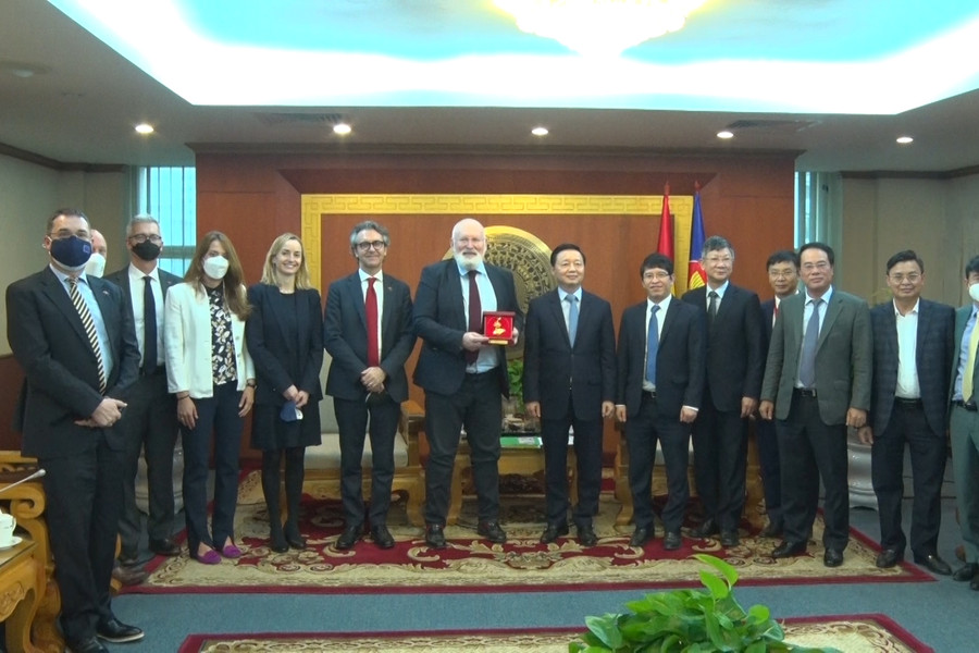 EU sẽ hỗ trợ mạnh mẽ Việt Nam phát triển năng lượng sạch