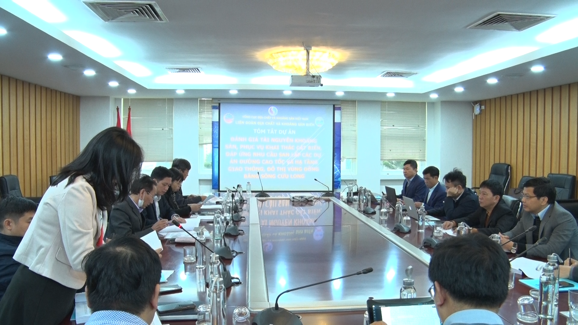 Đánh giá tài nguyên khoáng sản cát biển Đồng bằng sông Cửu Long