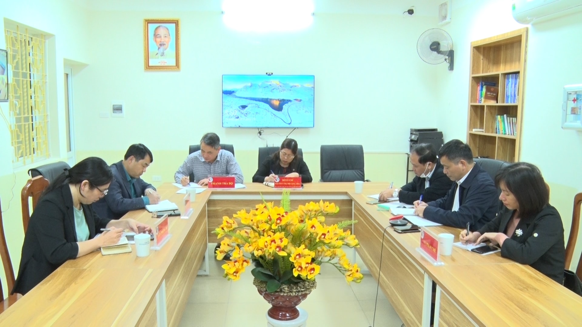 Thứ trưởng Bộ TN&MT Nguyễn Thị Phương Hoa tiếp công dân định kỳ tháng 2/2023